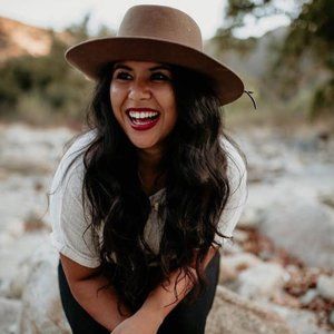 Meet your Posher, Sienna